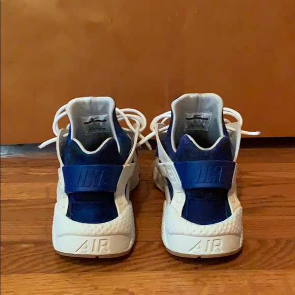 *CUSTOM* NIKE AIR HUARACHE!! - Picture 4 of 7